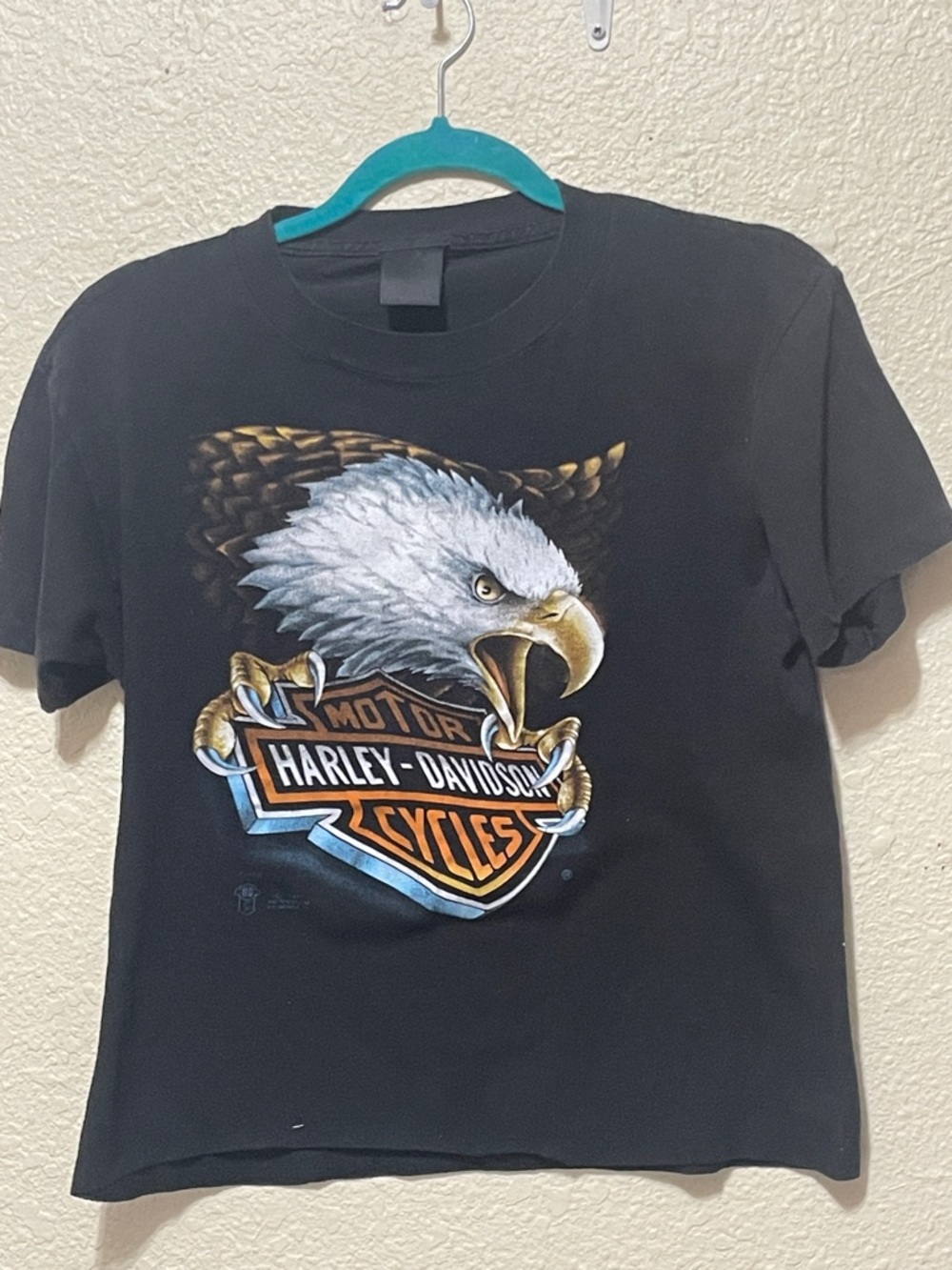 3D Emblem Vintage Men's Cut Off Black Tee With Eagle Design. Good Condition.